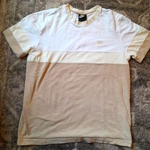 Nike striped embroidered t-shirt mens size Medium